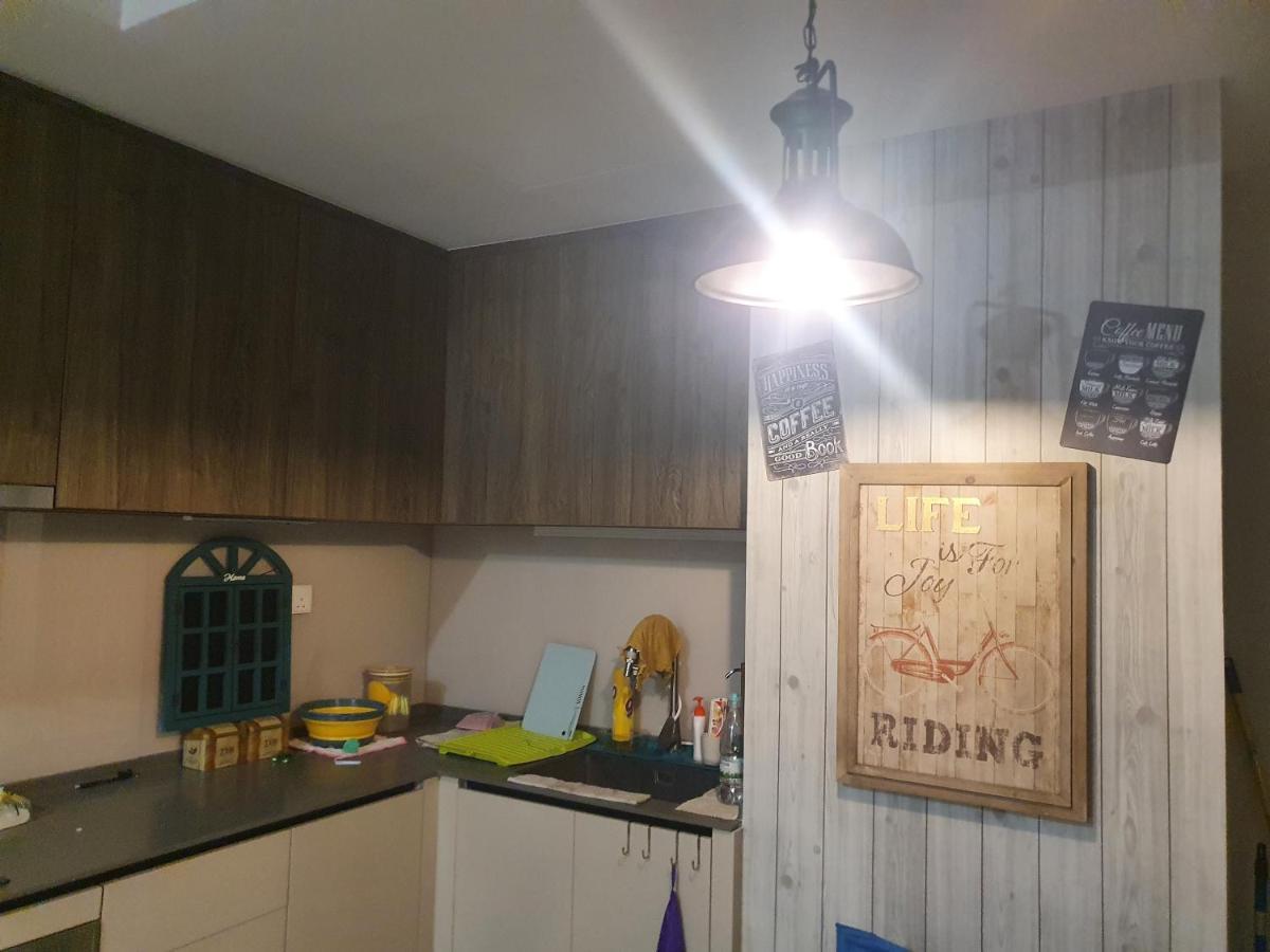 Studio Near Klcc And Lrt With Superb View Куала Лумпур Екстериор снимка