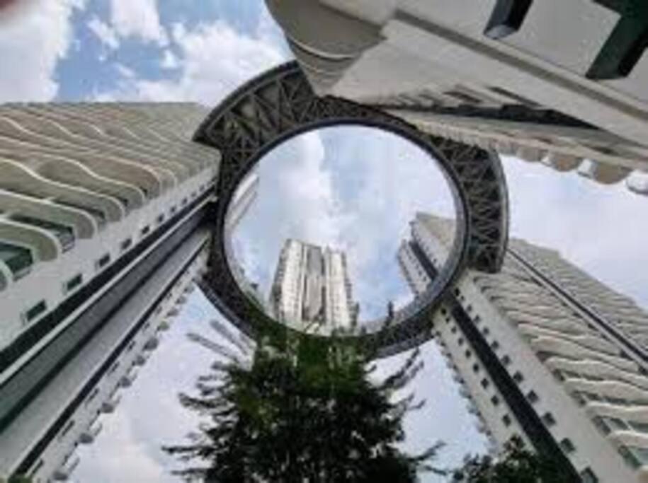 Studio Near Klcc And Lrt With Superb View Куала Лумпур Екстериор снимка